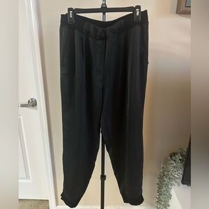 DKNY Pull On Dress Joggers!